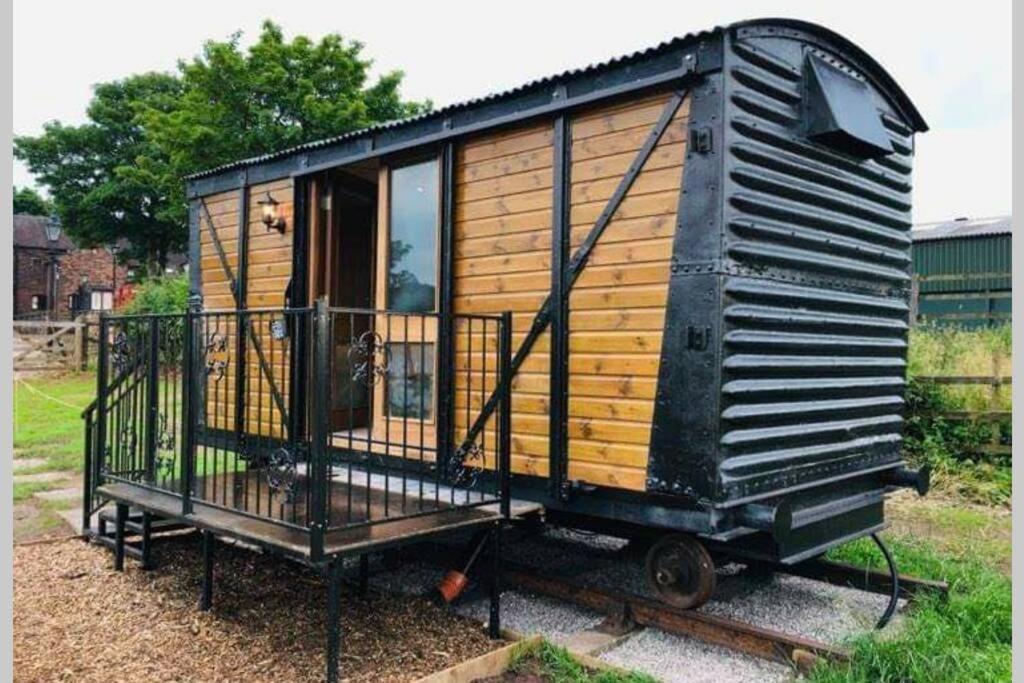 Malthouse Farm Cottage Carriage Dilhorne Экстерьер фото