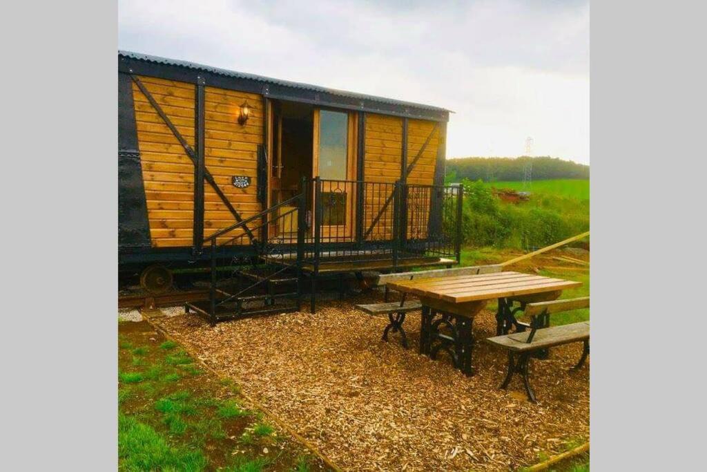 Malthouse Farm Cottage Carriage Dilhorne Экстерьер фото
